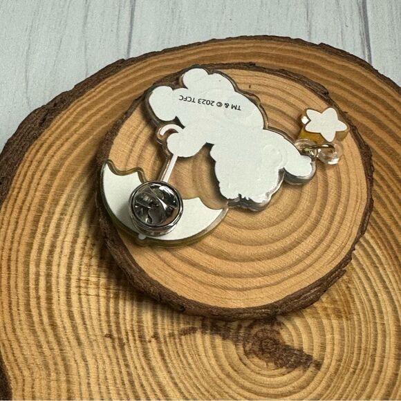 Grumpy Bear Blue Acrylic Pin/ Brooch - Picture 4 of 4